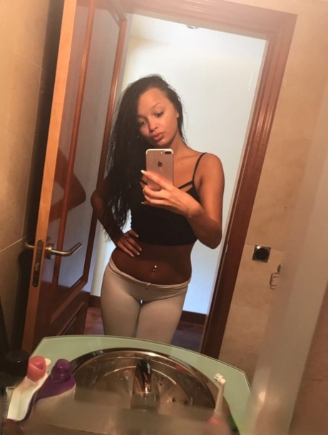 Deli̇kli̇kaya 5 Yıldızlı Otel Servisi Escort Bayan Pınar
